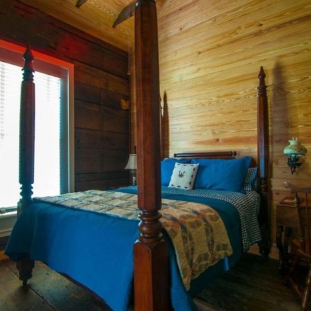 Belmont Plantation, Est 1857 Bed & Breakfast กรีนวิลล์ ภายนอก รูปภาพ