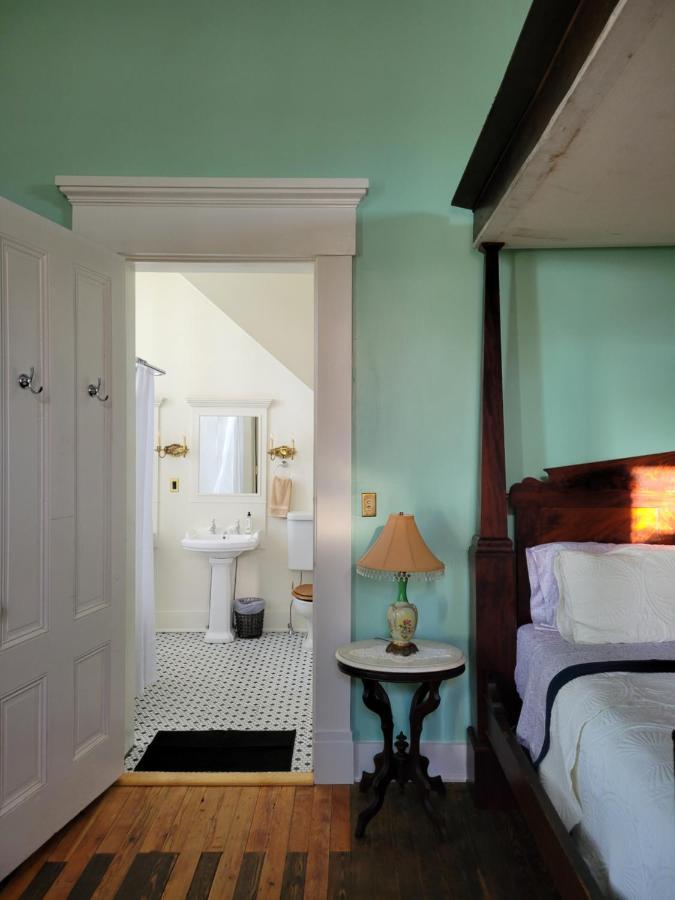 Belmont Plantation, Est 1857 Bed & Breakfast กรีนวิลล์ ภายนอก รูปภาพ