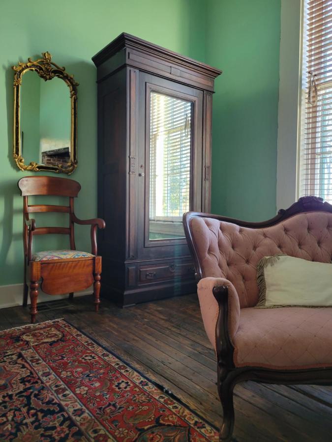 Belmont Plantation, Est 1857 Bed & Breakfast กรีนวิลล์ ภายนอก รูปภาพ