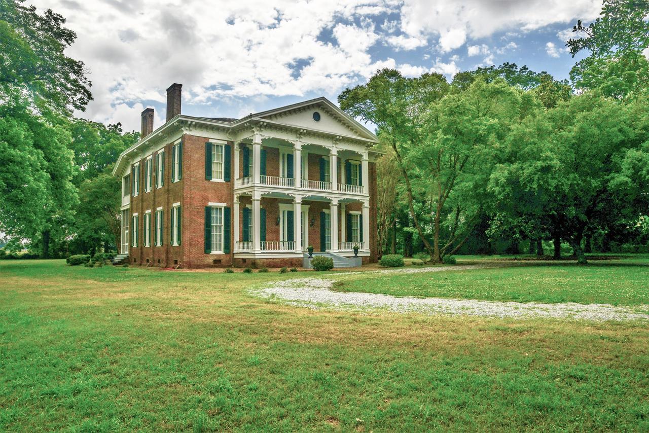 Belmont Plantation, Est 1857 Bed & Breakfast กรีนวิลล์ ภายนอก รูปภาพ