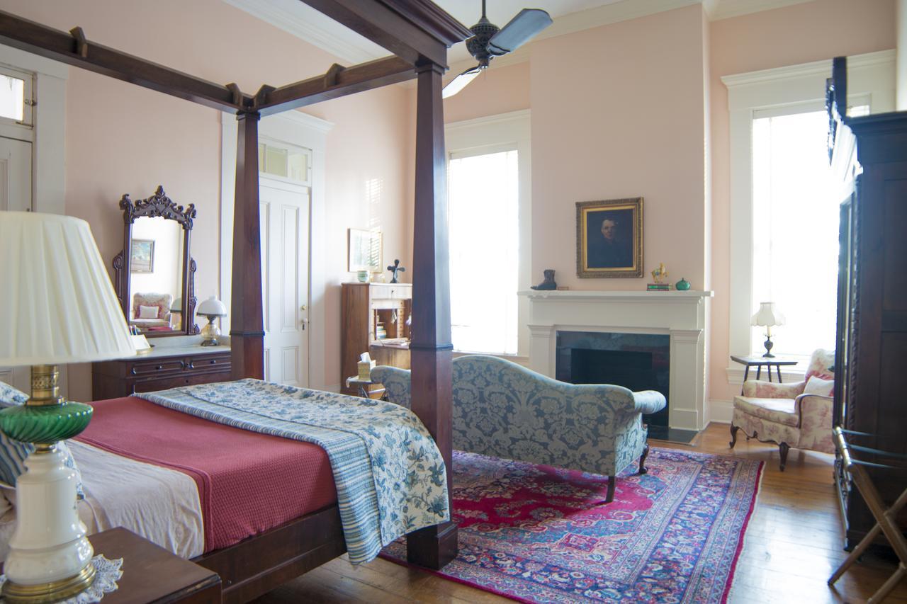 Belmont Plantation, Est 1857 Bed & Breakfast กรีนวิลล์ ภายนอก รูปภาพ