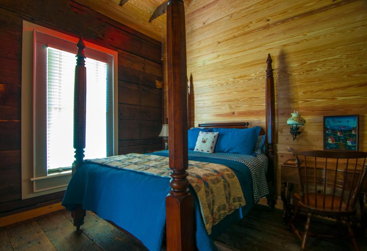 Belmont Plantation, Est 1857 Bed & Breakfast กรีนวิลล์ ภายนอก รูปภาพ