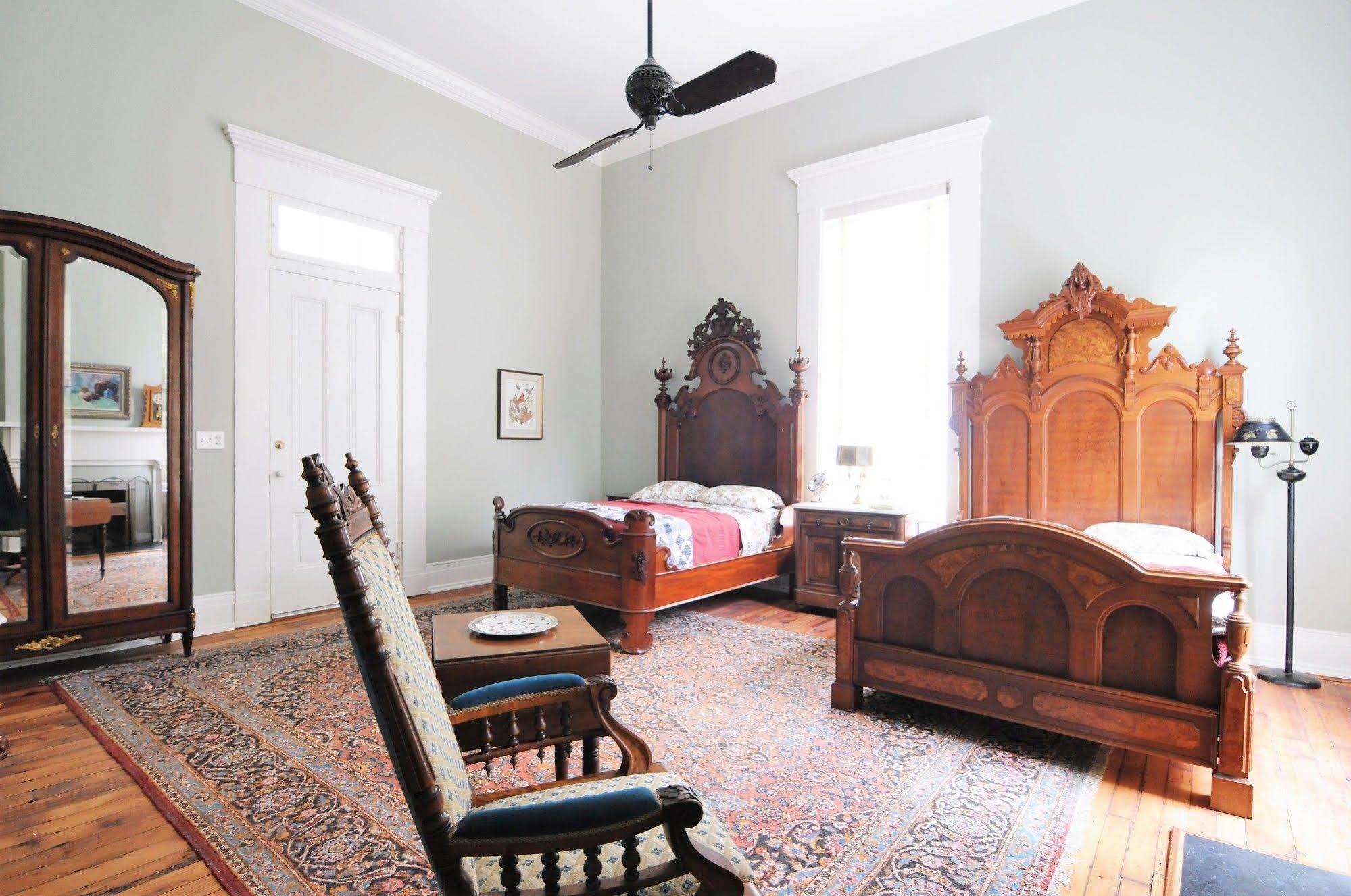Belmont Plantation, Est 1857 Bed & Breakfast กรีนวิลล์ ภายนอก รูปภาพ