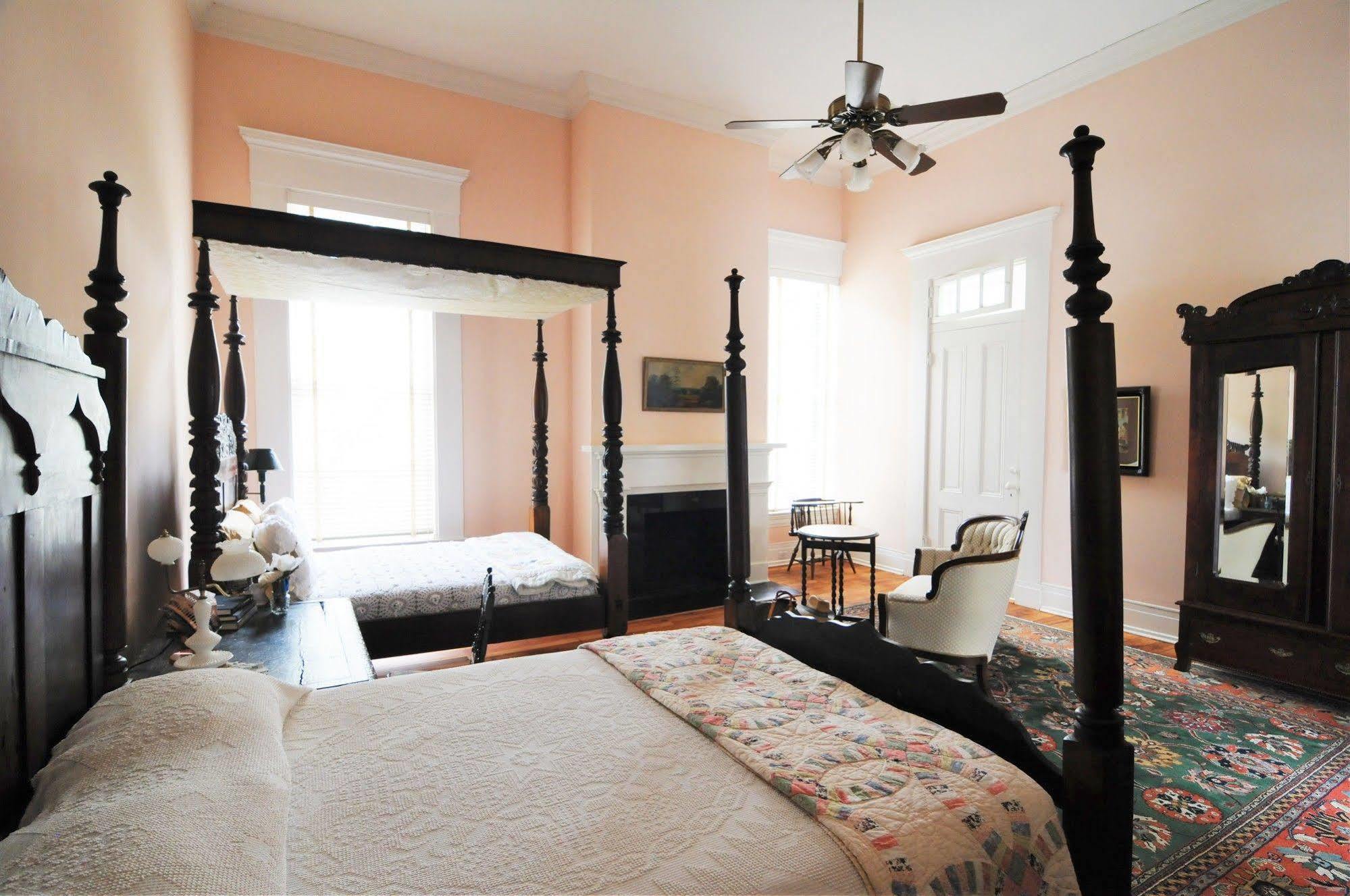 Belmont Plantation, Est 1857 Bed & Breakfast กรีนวิลล์ ภายนอก รูปภาพ