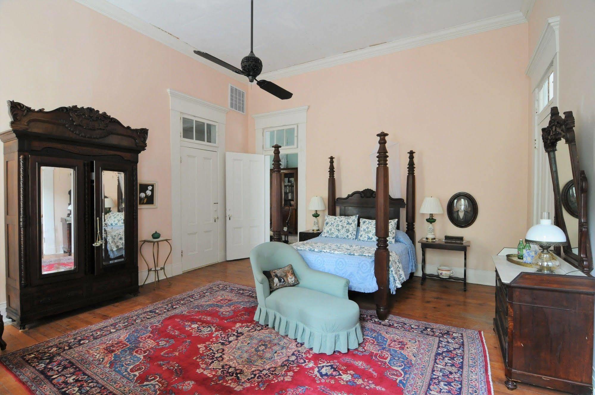 Belmont Plantation, Est 1857 Bed & Breakfast กรีนวิลล์ ภายนอก รูปภาพ